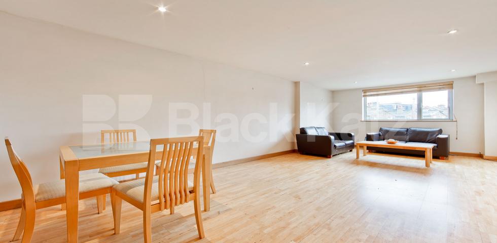 			NEW INSTRUCTION , 2 Bedroom, 1 bath, 1 reception Apartment			 Totterdown Street, Tooting Broadway